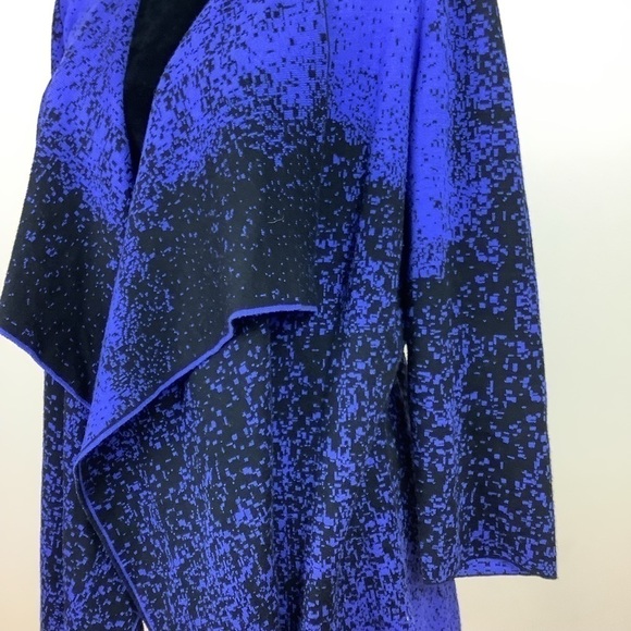 KASPER COLORBLOCK OPEN FRONT ASYMMETRICAL CARDIGAN - Picture 3 of 7